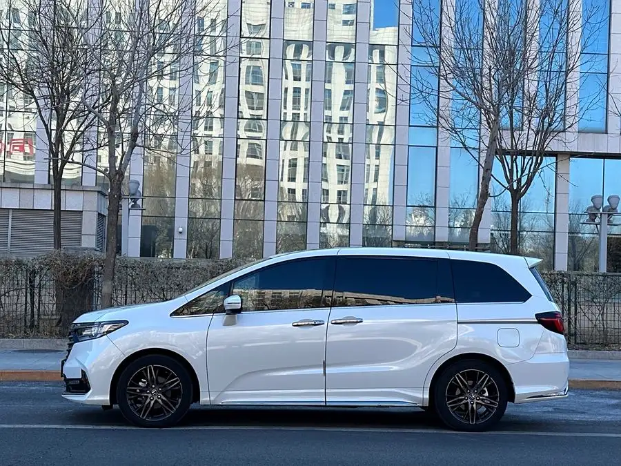 Odyssey 2022 2.0L e:HEV Sharp Supreme Edition