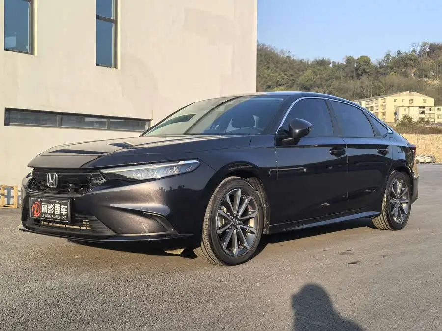 2023 Model Yinqi 240TURBO CVT Intelligent Edition