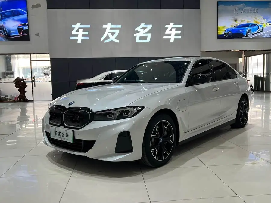 بي إم دبليو i3 2024 eDrive 40 L إصدار الليل