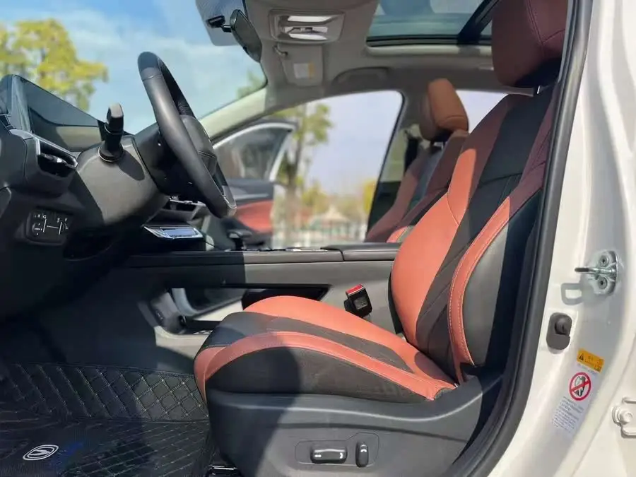 Yidong 2021 Plus Blue Whale NE 1.4T GDI DCT Premium