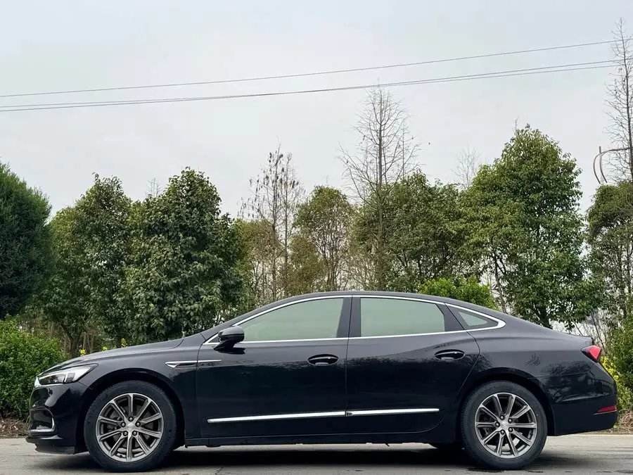 بيك 2021 652T الفاخرة