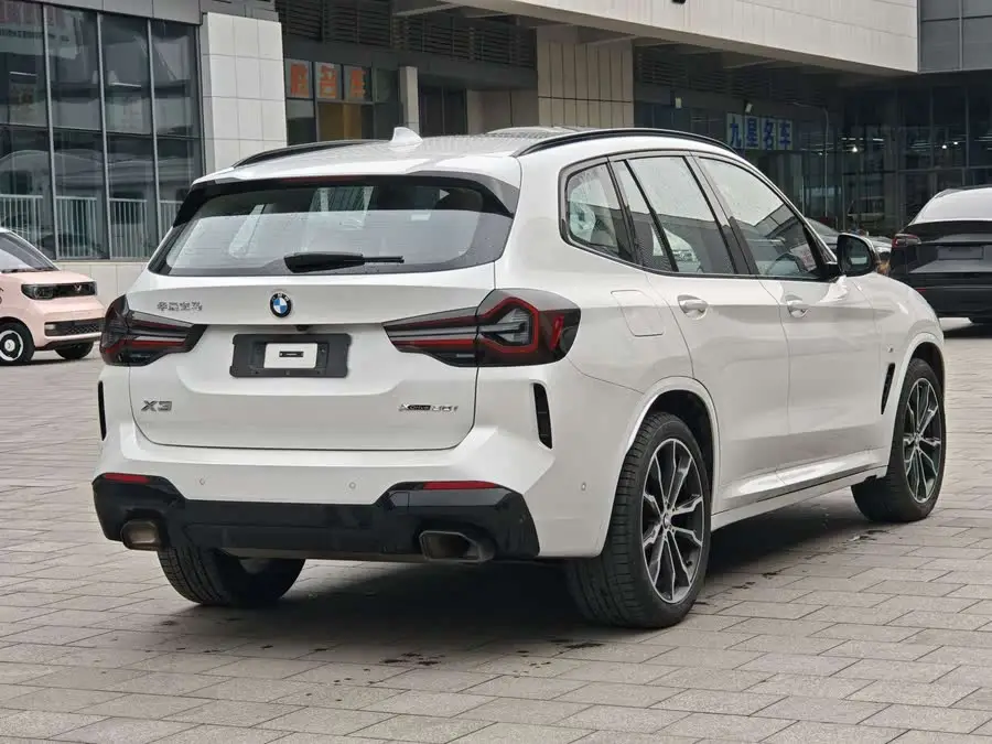 BMW X3 2023 xDrive30i Leading Model M Night Package