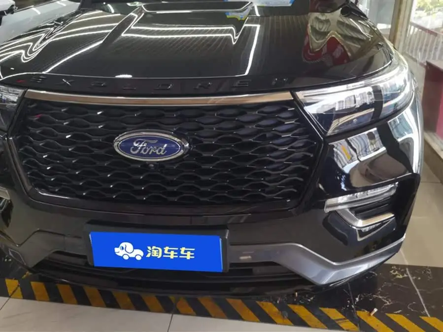 مستكشف 2020 EcoBoost 285 دفع رباعي ST-LINE 6 مقاعد