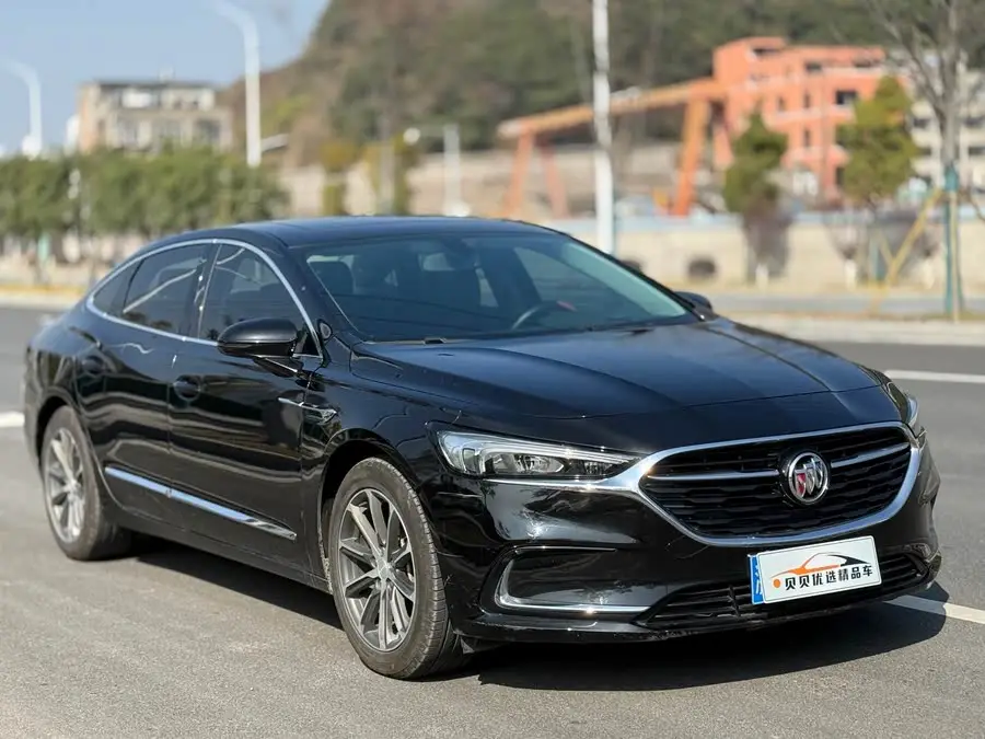 بيوك لاكروس 2020 652T فاخرة