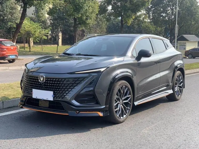 شانجان UNI-T 2022 1.5T الرائد