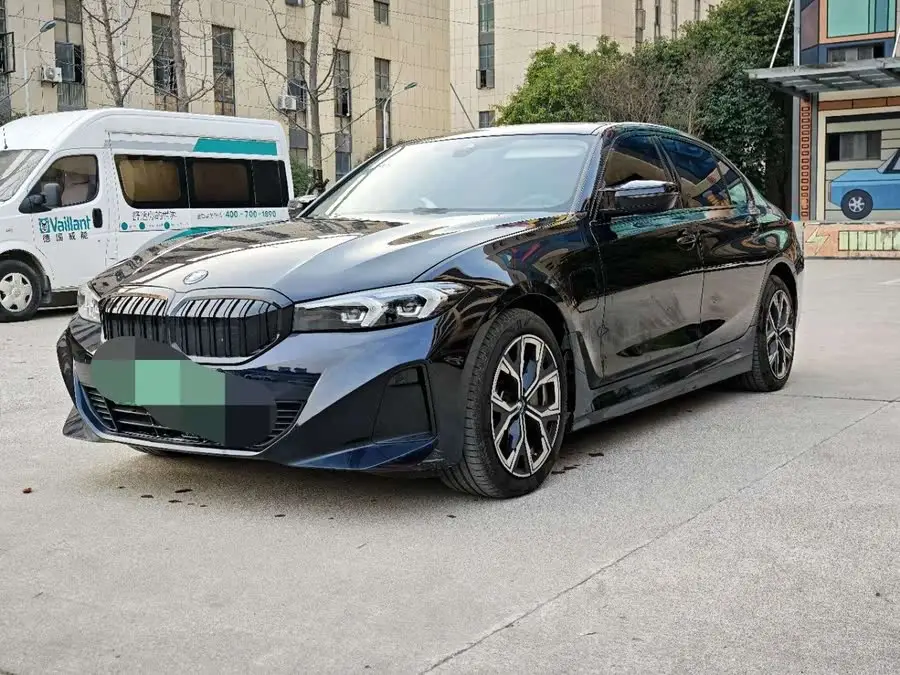 بي إم دبليو i3 2022 eDrive 35 L