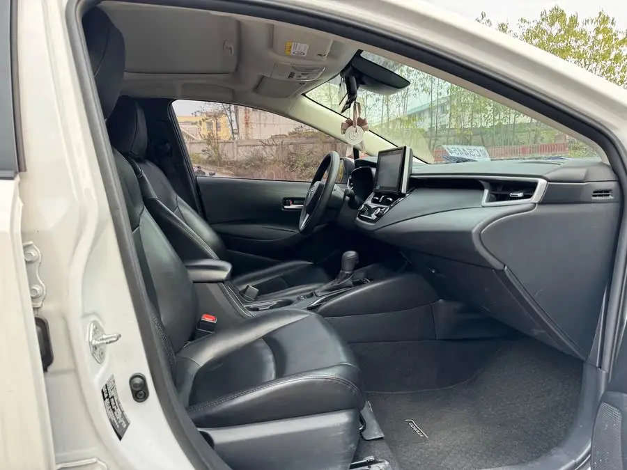 تويوتا كورولا 2019 1.2T S-CVT GL-i نسخة فاخرة