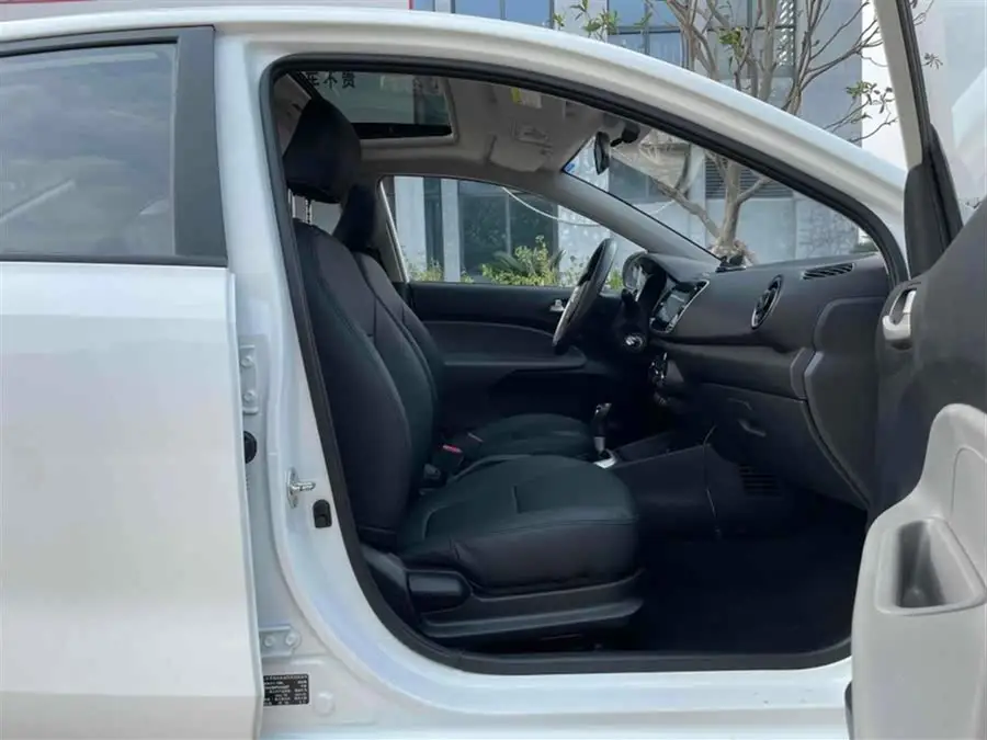 هوانشي 2020 طراز تحديث 1.4L أوتوماتيكي مريح مع سقف شمسية