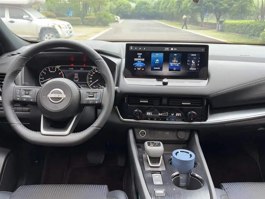 2023 نيسان قشقاي 1.3T CVT النسخة الفاخرة