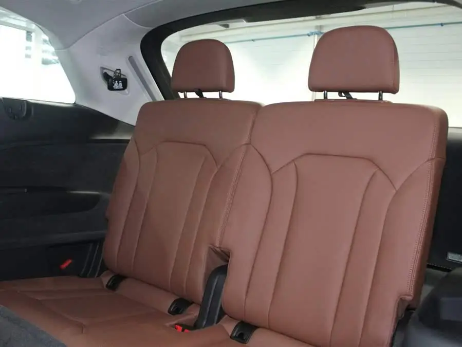 Audi Q7 2023 55 TFSI quattro S line Sport