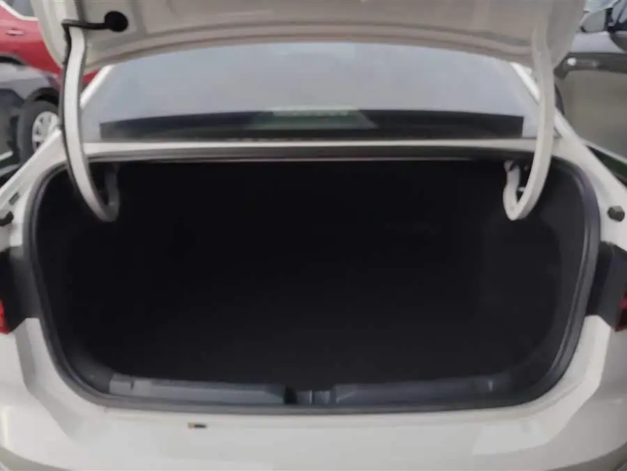 لافيدا 2021 طراز 1.5 لتر أوتوماتيكي إصدار مريح