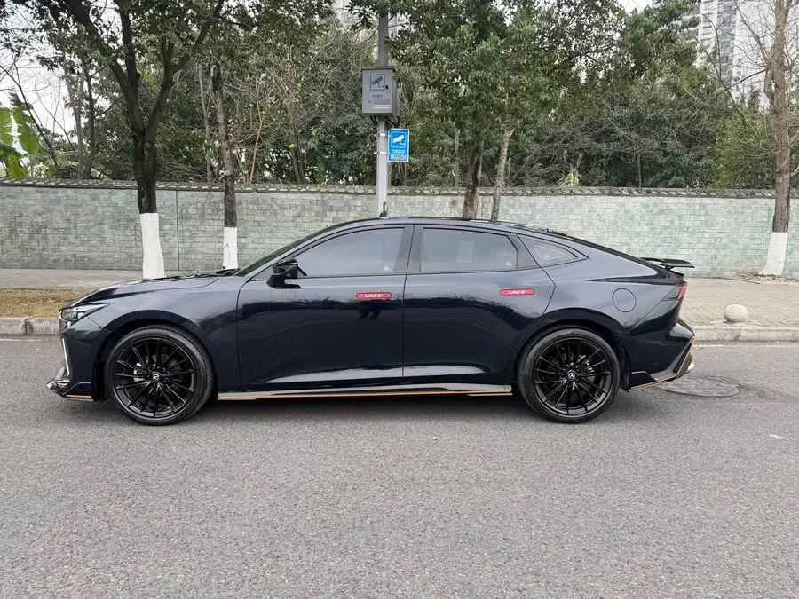 Changan UNI-V 2023 1.5T Sport Version