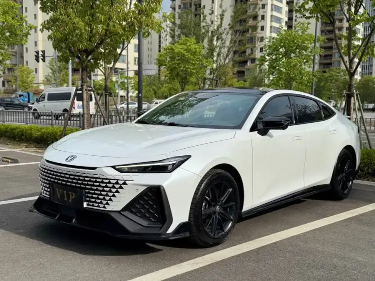 Changan UNI-V 2023 2.0T Speed Version