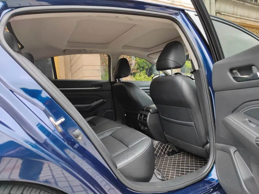 تينلاي 2020 2.0L XL إصدار الراحة