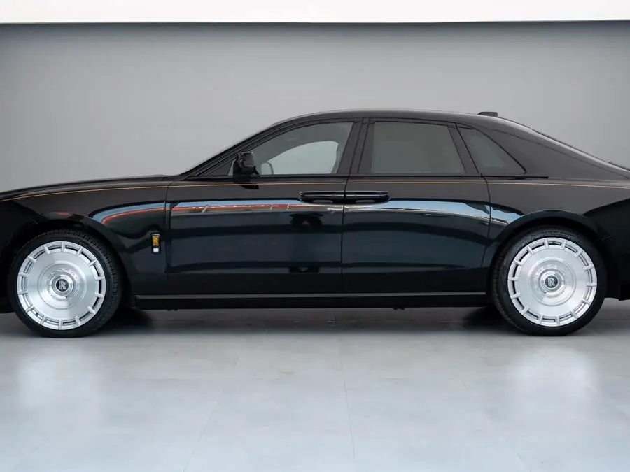 غوست 2021 6.7T النسخة ذات قاعدة العجلات القياسية