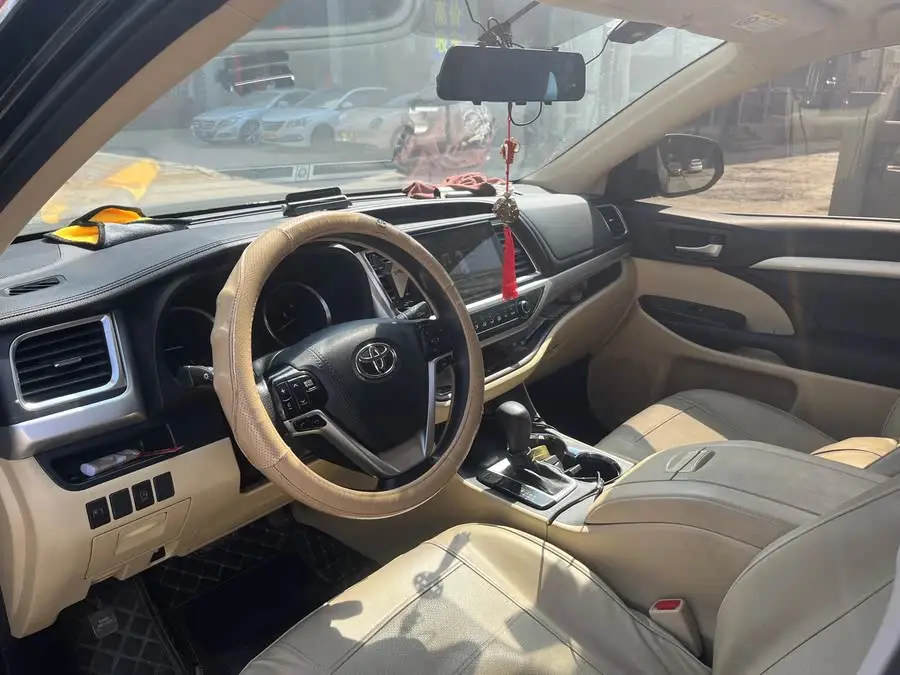 هاي لاندر 2018 2.0T فئة النخبة ذات الدفع الرباعي 7 مقاعد معيار VI الوطني