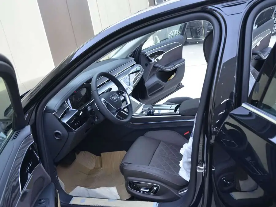 أودي A8 2025 A8L 50 TFSI quattro بريستيج