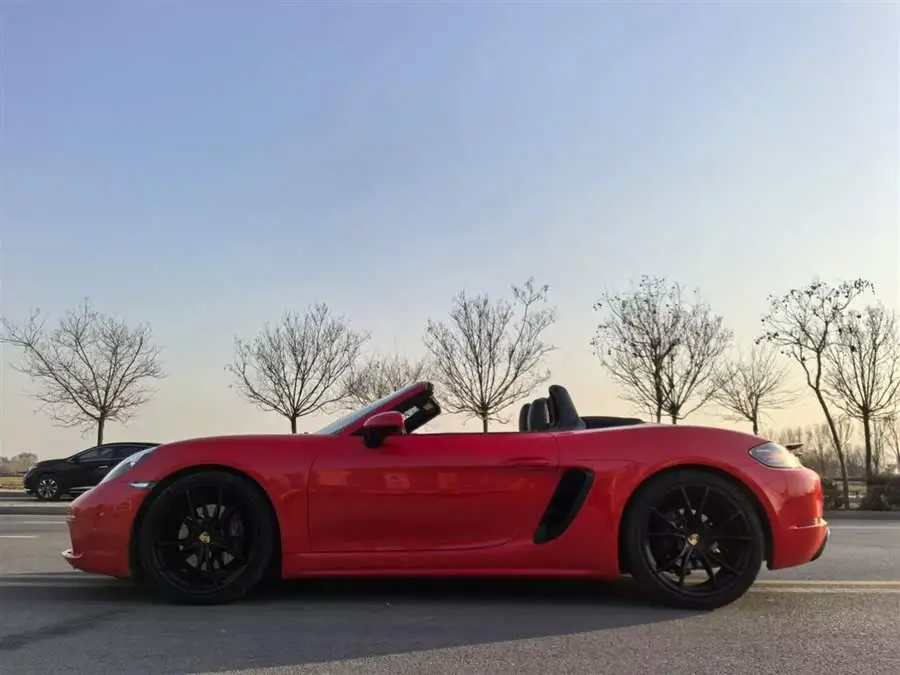 Porsche 718 2018 Model Boxster 2.0T
