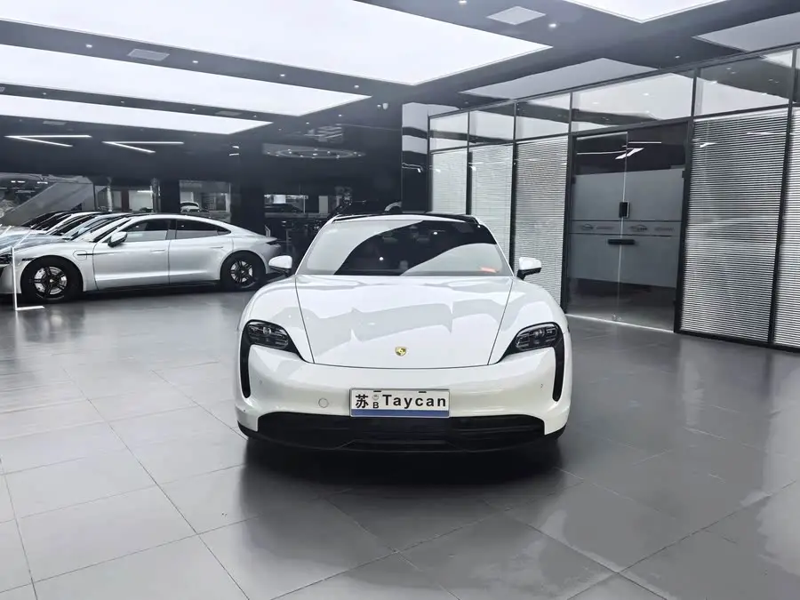 2020 Taycan