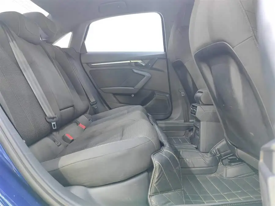 أودي A3 طراز 2021 A3L ليموزين 35 TFSI الموديل الرياضي التقدمي