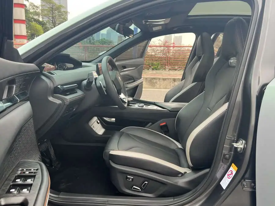 Changan UNI-V 2023 Model 1.5T Premium