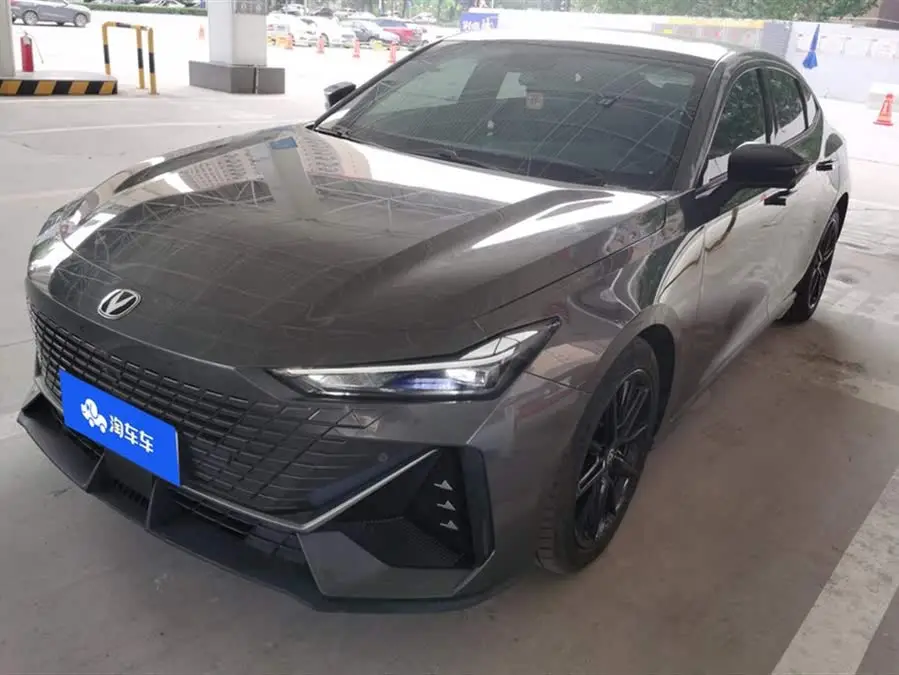 Changan UNI-V 2022 1.5T Premium