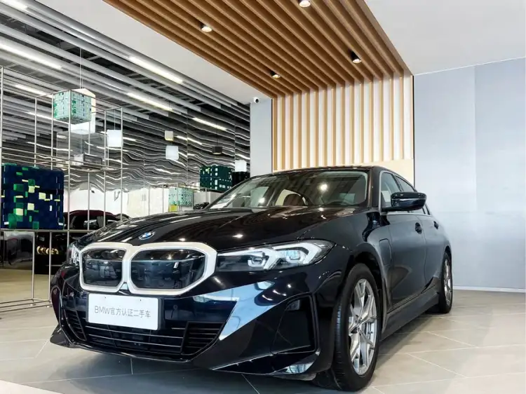 BMW i3 2024 eDrive 35 L