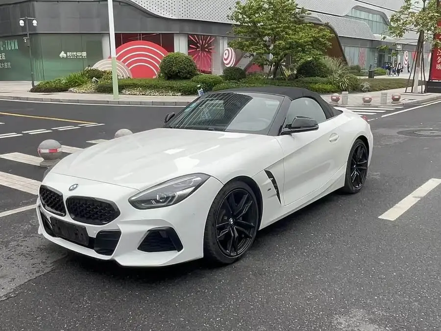 بي إم دبليو Z4 2019 sDrive 25i حزمة رياضية متطورة