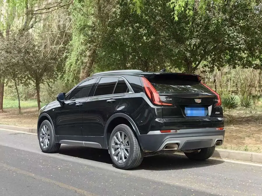Cadillac XT4 2022 28T Luxury FWD