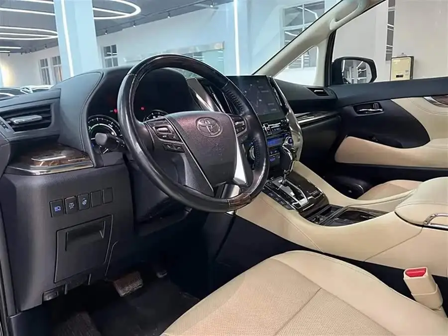 ألغراف 2021 هايبرد 2.5 لتر الفخامة