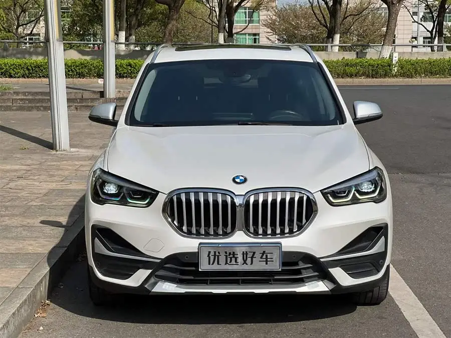 BMW X1 2022 sDrive20Li Luxury Edition