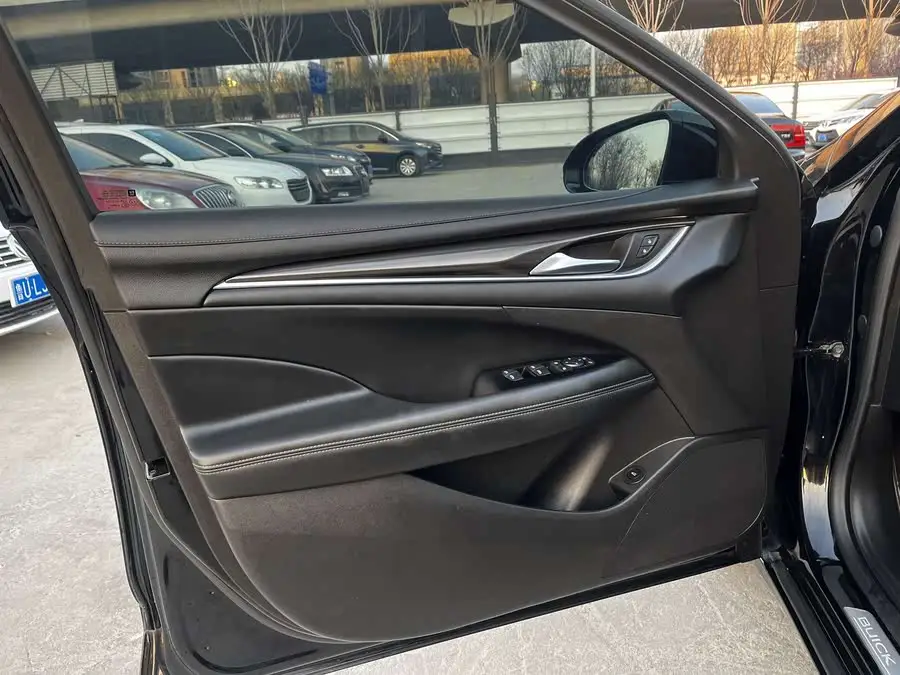 Buick LaCrosse 2021 652T Luxury