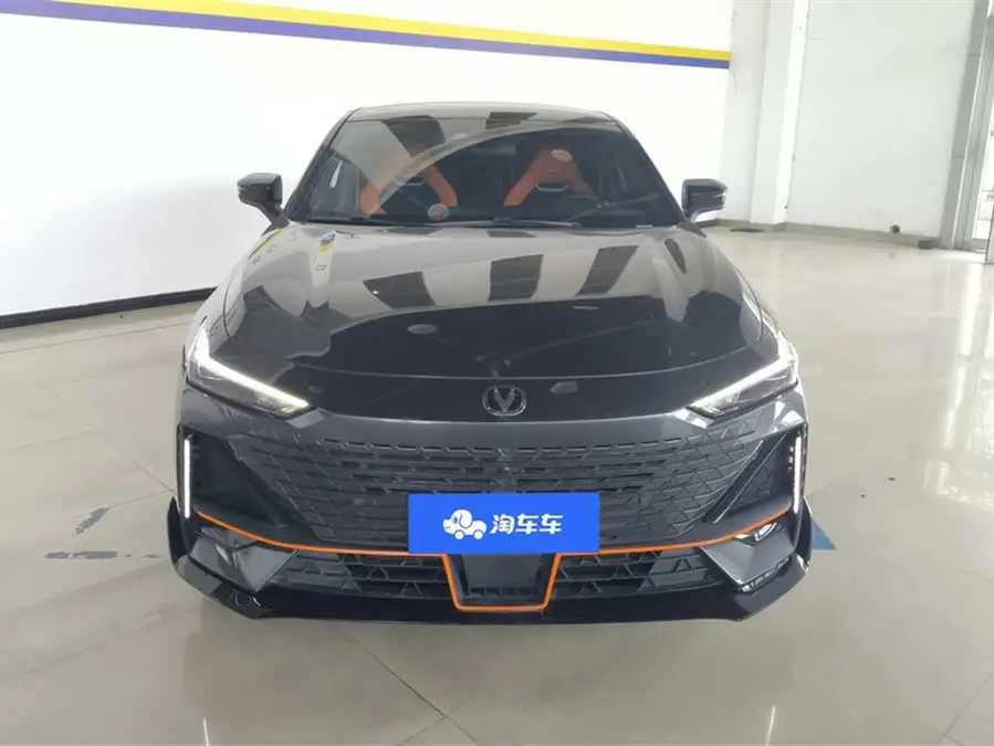 Changan UNI-V 2023 1.5T Sport Version