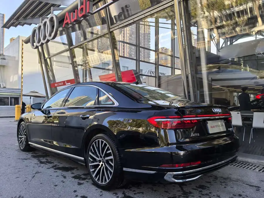 Audi A8 2023 A8L 55 TFSI quattro Flagship