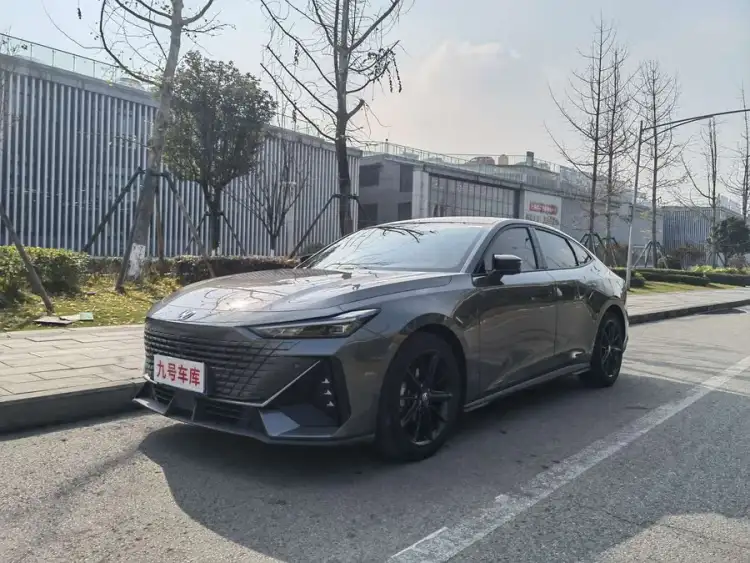 Changan UNI-V 2022 1.5T Premium