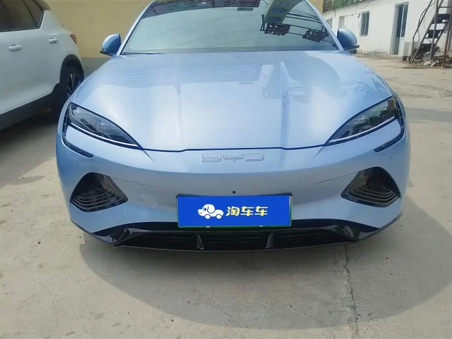 فقمة 2023 إصدار بطل 700 كم فخمة