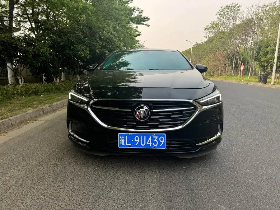 باك لاقروس 2022 652T فاخرة