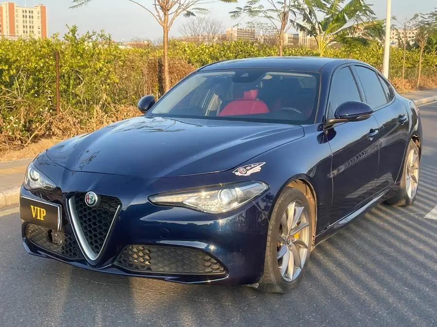 Giulia 2020 2.0T 280HP Luxury Sport Version