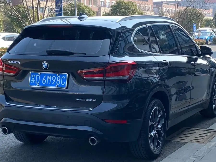 BMW X1 2022 sDrive25Li Leading Edition