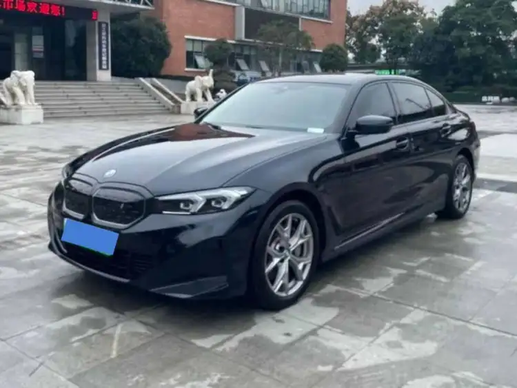 BMW i3 2022 eDrive 35 L