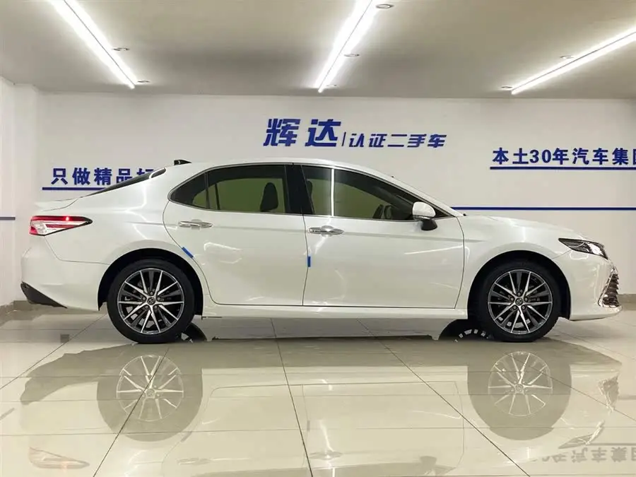 Camry 2021 2.5G Luxury Edition