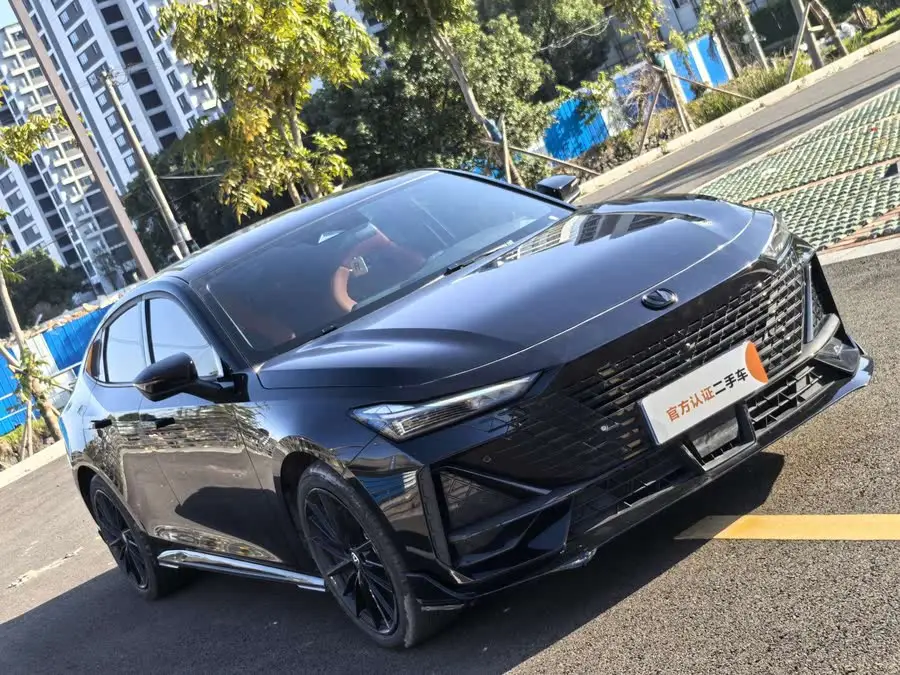 Changan UNI-V 2023 1.5T Sport Version