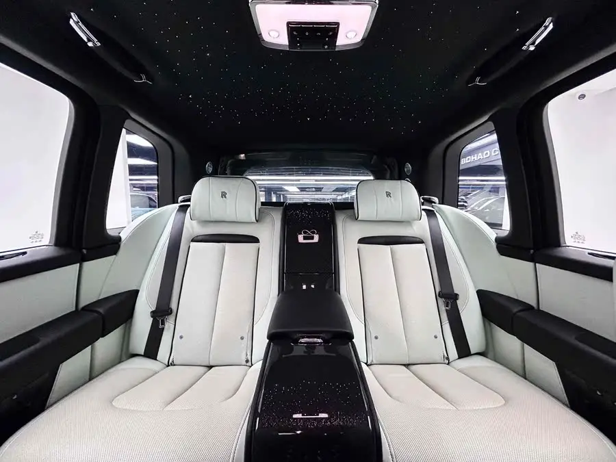 كولينان 2020 بلاك بادج