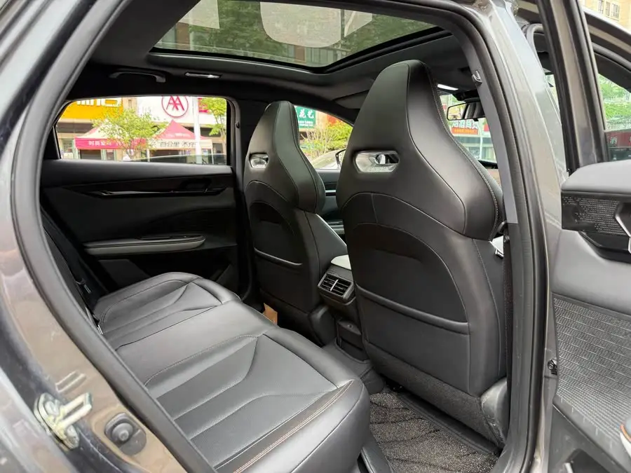 Changan UNI-V 2023 1.5T Premium