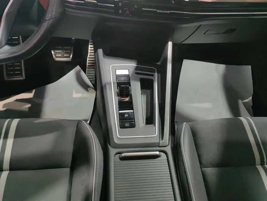 غولف 2021 280TSI DSG R-Line