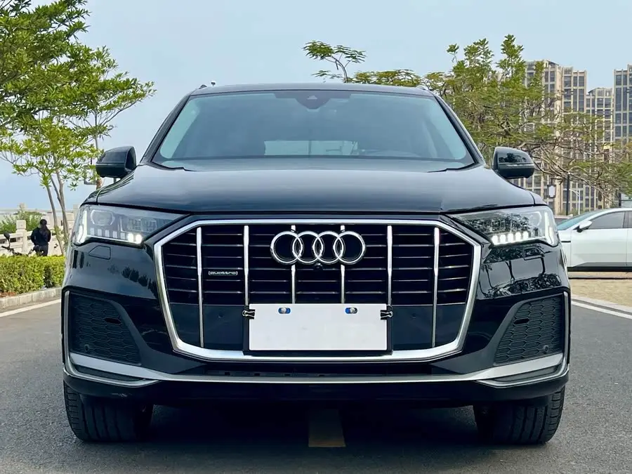 Audi Q7 2023 45 TFSI quattro S line Sport