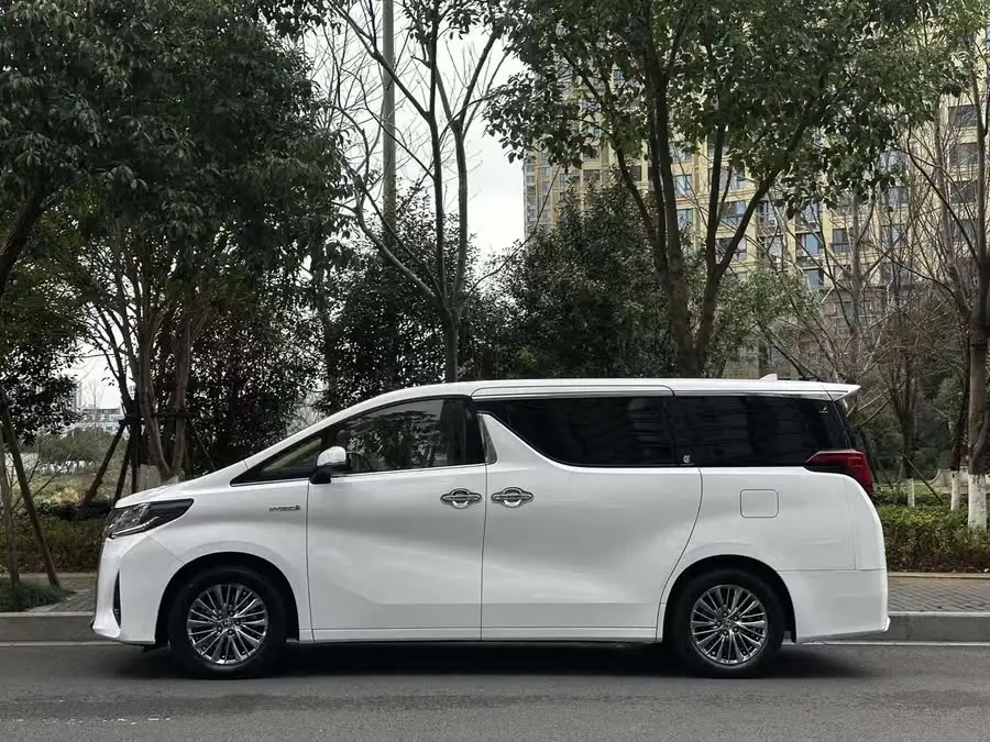 ألفارد 2020 هجين 2.5 لتر إصدار بريميوم