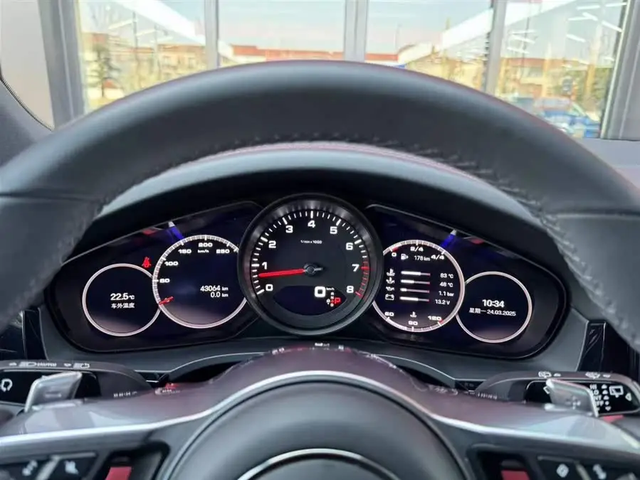 2022 Cayenne 3.0T Platinum Edition