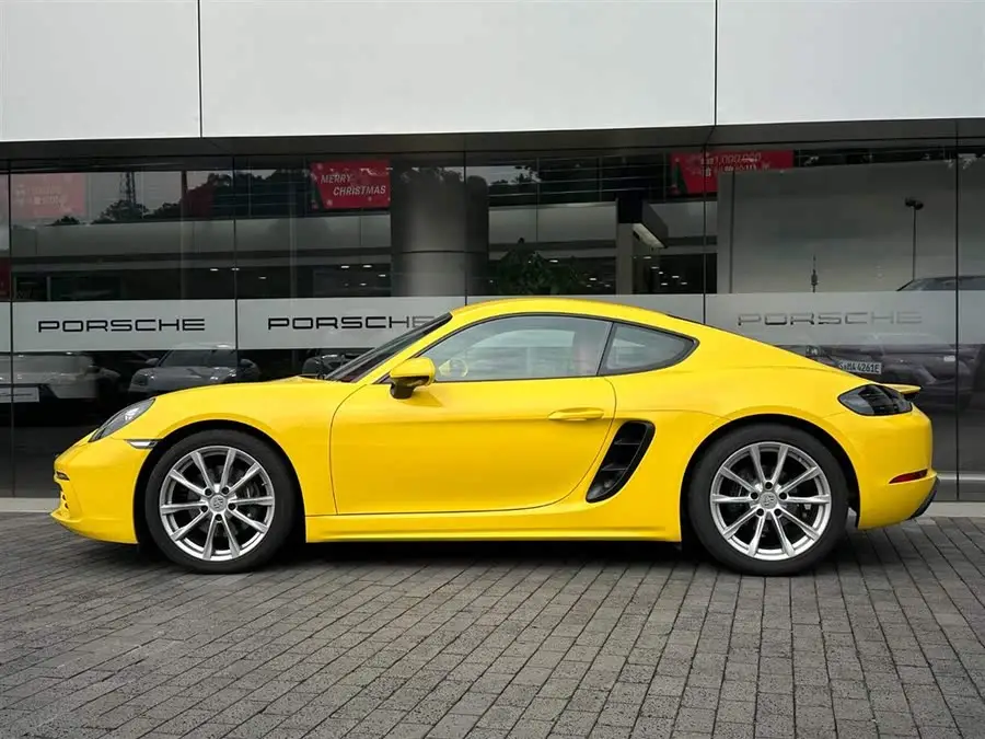 Porsche 718 2022 Cayman 2.0T