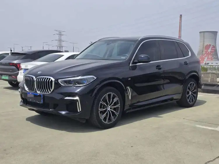 BMW X5 2022 xDrive 30Li Luxury M Sport Package
